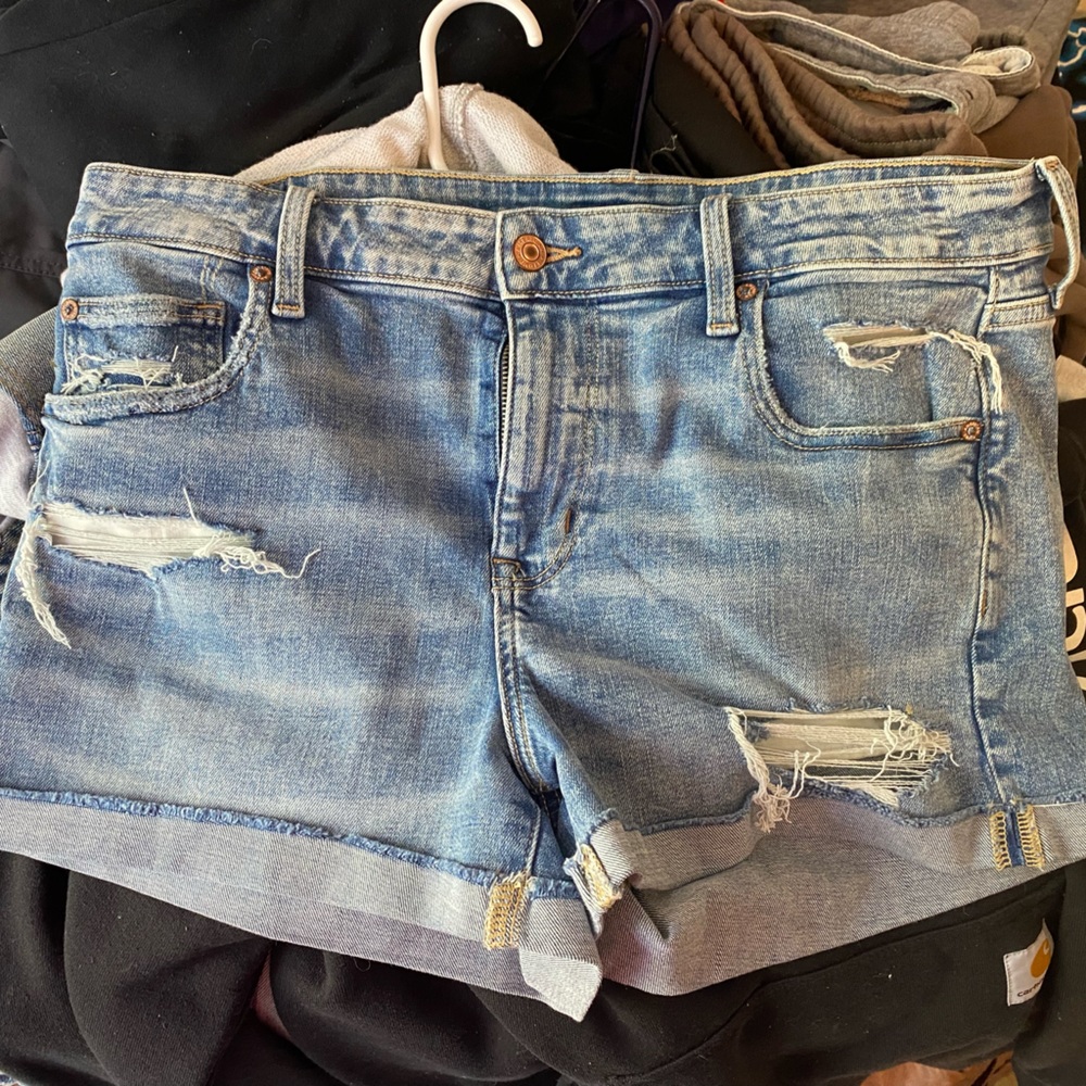Super stretch American eagle shorts